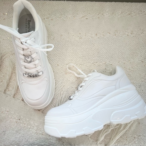BERSHKA Sneakers White Faux Leather Platform Lace Up Chunky